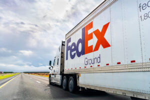How Benton Accident & Injury Lawyers Can Help After a FedEx or UPS Truck Accident in Dallas, TX